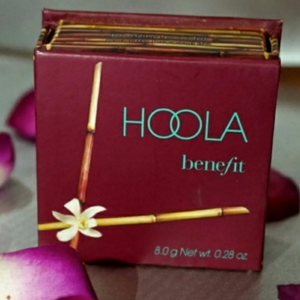 BENEFIT COSMETICS HOOLA MATTE POWDER BRONZER. - Picture 7 of 16
